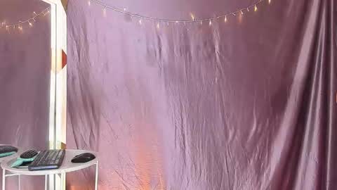 mel_rousse online show from 02.05.26