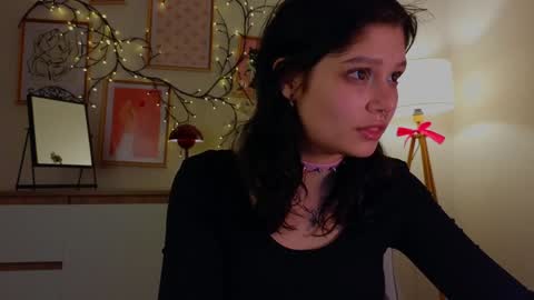 Snapshot of melan1e_ chatting on 01.30.25 mel online show from 01.30.25