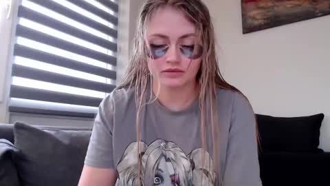 Melania online show from 01.10.25