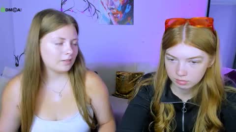 Snapshot of melani_bumm chatting on 09.13.25 melani_bumm online show from 09.13.25