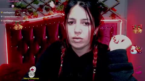 Snapshot of melani_cute01 chatting on 12.27.24 melani_cute01 online show from 12.27.24