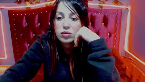 Snapshot of melani_cute01 chatting on 01.18.25 melani_cute01 online show from 01.18.25