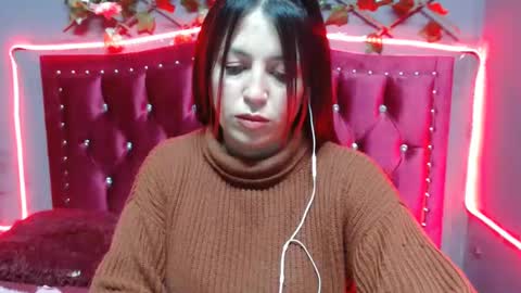 Snapshot of melani_cute01 chatting on 02.03.25 melani_cute01 online show from 02.03.25