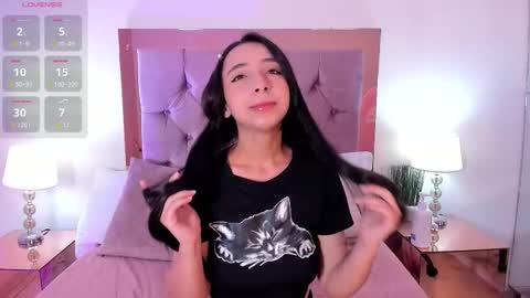 Snapshot of melanie__hills chatting on 02.16.26 Melanie online show from 02.16.26