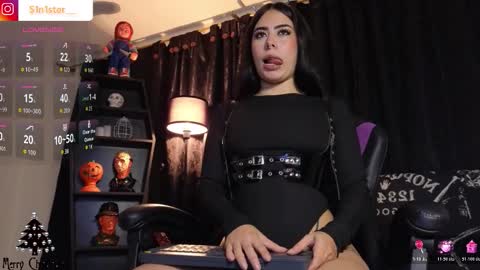 Snapshot of melanie_nyx chatting on 12.03.25 Mel online show from 12.03.25