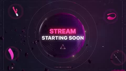 Snapshot of melanie_owo chatting on 12.19.24 Melanie online show from 12.19.24