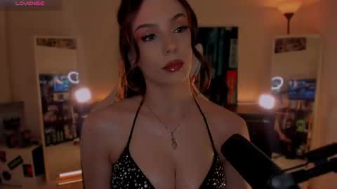 Snapshot of melanielipps chatting on 06.18.26 Melanie online show from 06.18.26