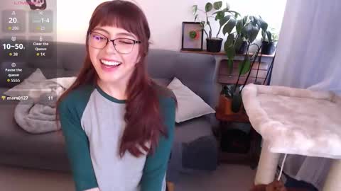 Snapshot of melanies_dream chatting on 03.04.26 Princess Consuela Banana Hammock online show from 03.04.26