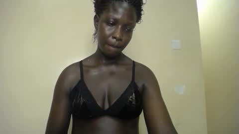 Snapshot of melanin_bae chatting on 09.11.25 Baby online show from 09.11.25