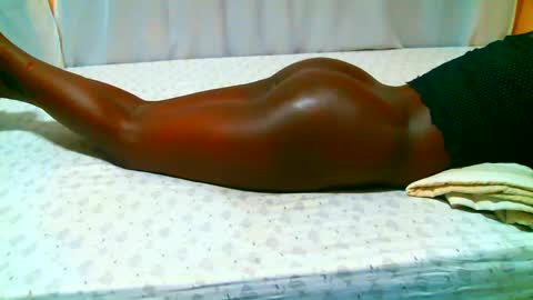 Snapshot of melanin_queen22 chatting on 09.22.25 melanin  queen online show from 09.22.25