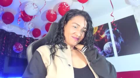 melannia_hills online show from 02.18.25