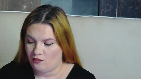 melanniebrown online show from 12.21.25