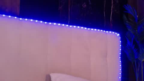 melanniebrown online show from 03.25.26