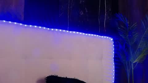 melanniebrown online show from 04.21.26