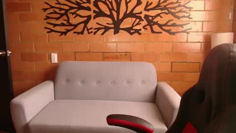 Melanny online show from 02.24.25