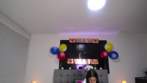 Snapshot of melanny_petite chatting on 06.23.26 melanny_petite online show from 06.23.26