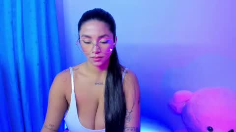 Melanny online show from 10.07.25