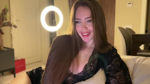 Snapshot of melanybunny chatting on 12.10.24 Adel online show from 12.10.24