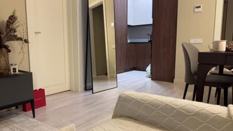 Snapshot of melanybunny chatting on 12.24.24 Adel online show from 12.24.24