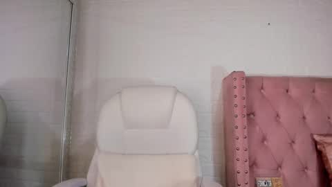 Snapshot of melanyharris chatting on 03.08.25 MELANYHARRIS online show from 03.08.25