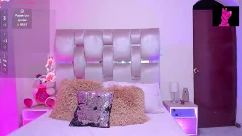 Melany online show from 10.19.25