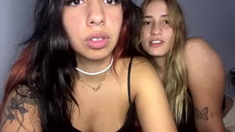 Valentina y Melissa online show from 04.15.26