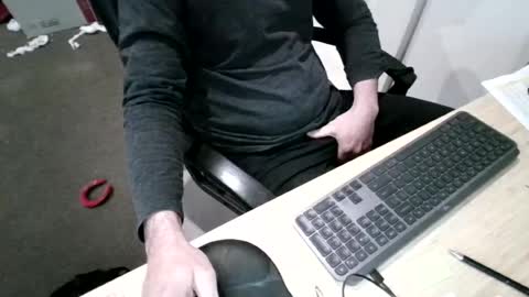 Snapshot of melbguy_075 chatting on 06.17.26 melbguy_075 online show from 06.17.26
