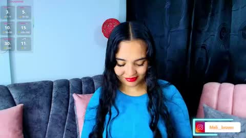    Independent model online show from 09.18.25