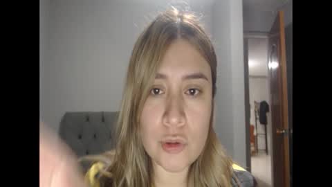 Snapshot of meliinna_xxx chatting on 11.25.25 meliinna_xxx online show from 11.25.25