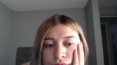 Snapshot of meliinna_xxx chatting on 11.25.25 meliinna_xxx online show from 11.25.25