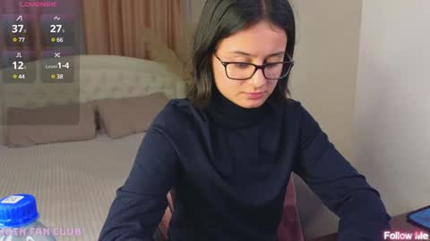 Snapshot of melisa_vong chatting on 01.17.25 Victoria online show from 01.17.25