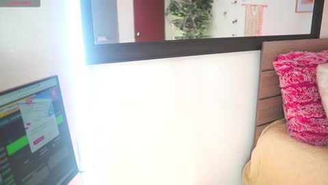 Melissa online show from 11.04.25