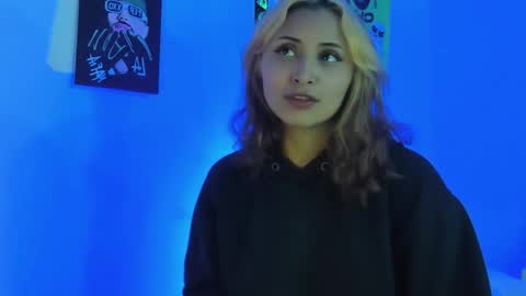 Snapshot of melissa_noir chatting on 11.29.25 melissa_noir online show from 11.29.25