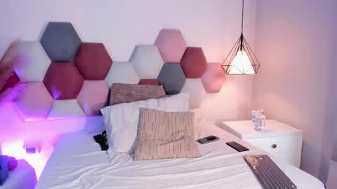 Melissa online show from 10.04.25