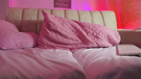 Snapshot of melissajones3 chatting on 02.06.25 melissajones3 online show from 02.06.25