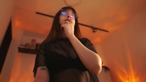 Snapshot of melissajones3 chatting on 11.11.25 melissajones3 online show from 11.11.25