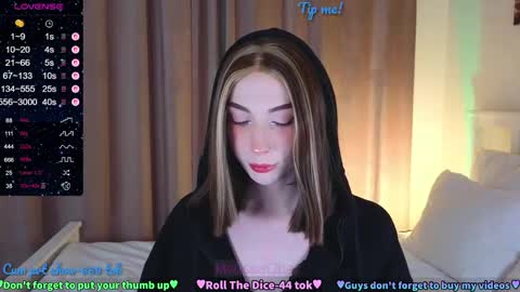 Melissa or abbreviated Mel or Lis online show from 04.04.26