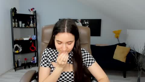 melissawiliam online show from 01.22.25