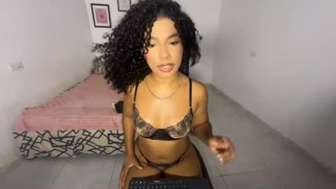mell_rossi online show from 06.20.26
