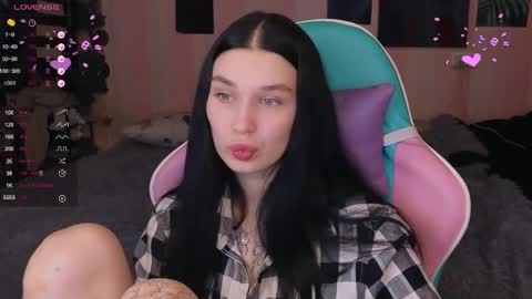 Snapshot of mella_freya chatting on 01.09.25 Freya  IM NONUDE online show from 01.09.25