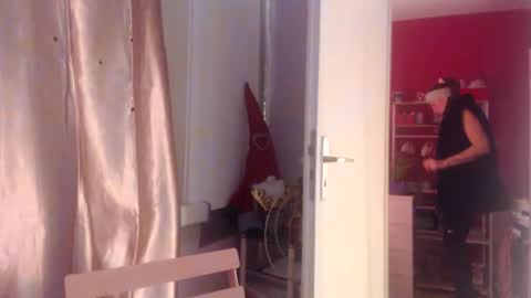 Melli online show from 12.15.25