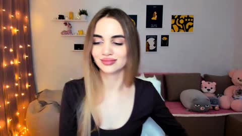 Tessa online show from 12.19.24