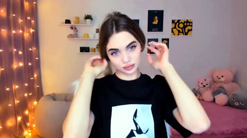 Tessa online show from 12.24.24