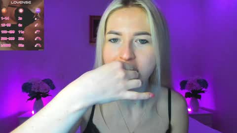 Mellina online show from 12.03.24