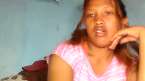 Snapshot of mellissia02 chatting on 02.12.25 mellissa online show from 02.12.25