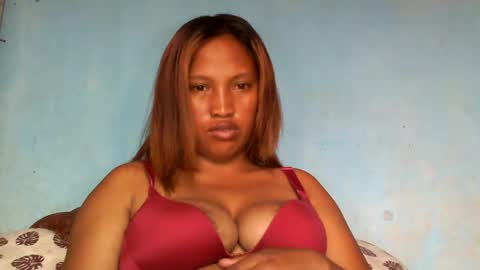 Snapshot of mellissia02 chatting on 02.27.25 mellissa online show from 02.27.25