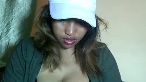 Snapshot of mellissia02 chatting on 10.02.25 mellissa online show from 10.02.25