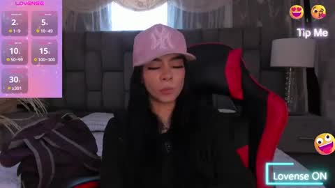 Snapshot of mellove_ chatting on 07.28.26 Mel online show from 07.28.26