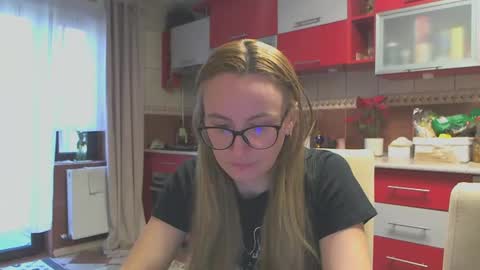 Snapshot of melly_rosey chatting on 02.11.25 Melly online show from 02.11.25