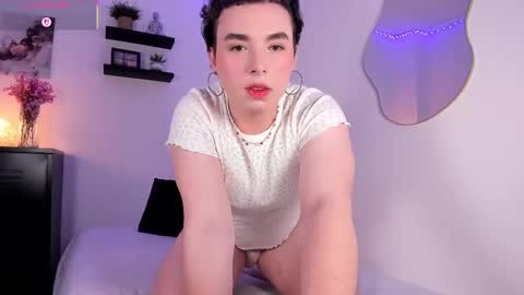 Snapshot of meloddysky chatting on 03.10.25 Meloddy online show from 03.10.25